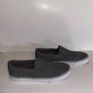 Men’s Lugz slide on shoes